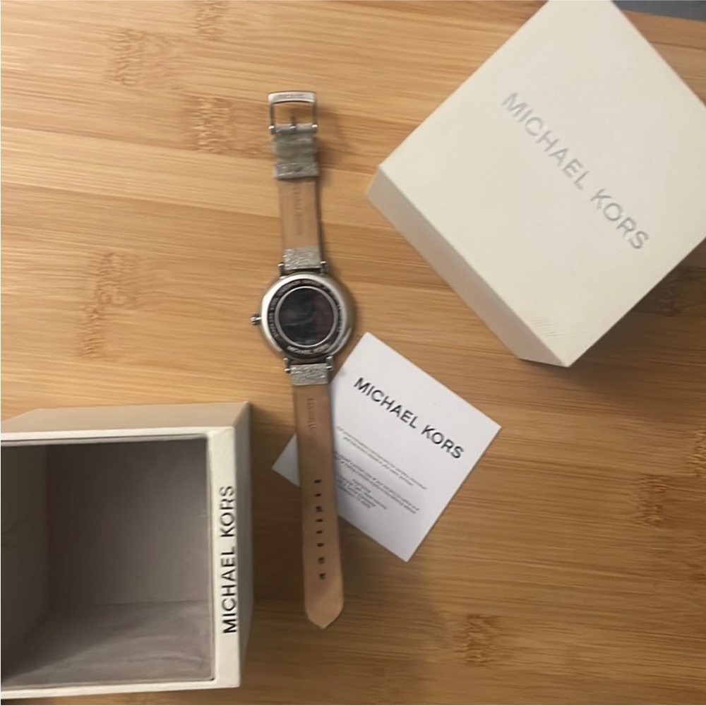 Michael Kors Silver Strap Watch - Picture 5 of 13